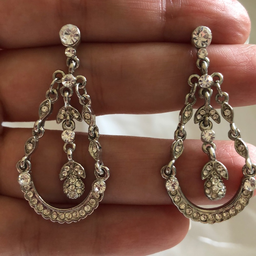 Chandelier earrings